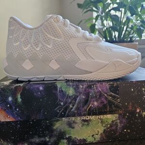 Puma White and Silver Sneakers